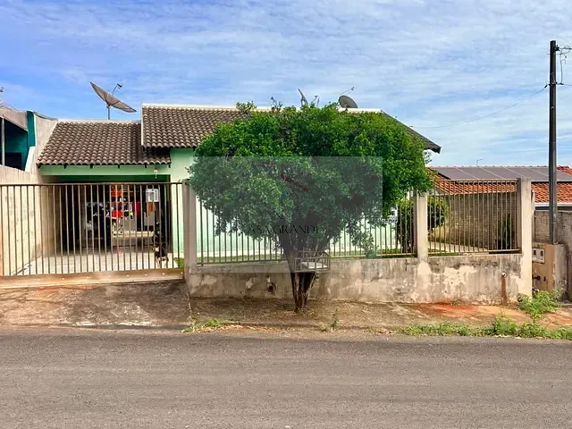 Casa com 300m² 3 quartos e 2 banheiros, à venda, no bairro Campo Belo em Rolândia