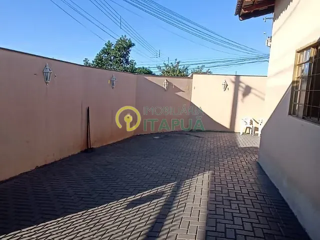 Casa com 200m² 3 quartos e 2 banheiros, à venda, no bairro Ouro Verde em Londrina
