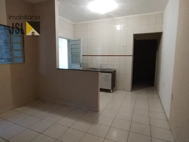 Casa com 100m² 2 quartos e 1 banheiro, à venda, no bairro Loteamento Real Park em Caçapava