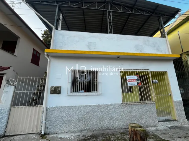 Casa 2 quartos e 1 banheiro, à venda, no bairro Miguel Rocha em Cataguases