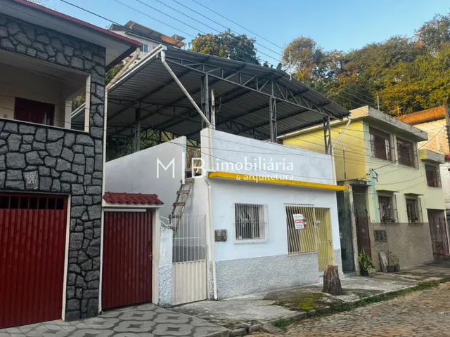 Casa 2 quartos e 1 banheiro, à venda, no bairro Miguel Rocha em Cataguases