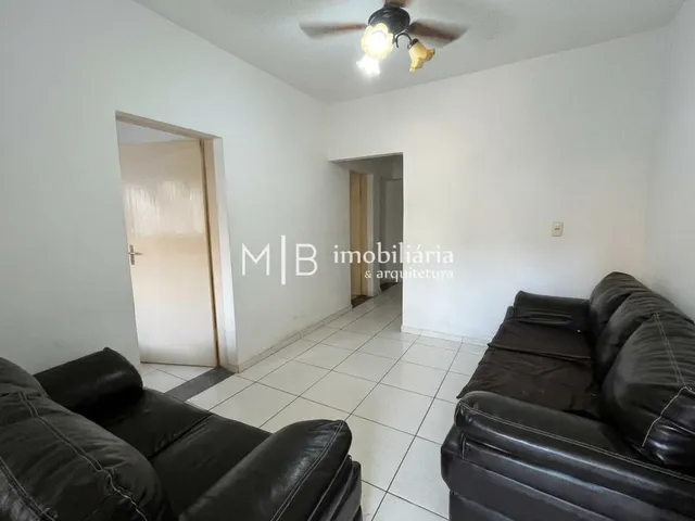 Casa 2 quartos e 1 banheiro, à venda, no bairro Miguel Rocha em Cataguases