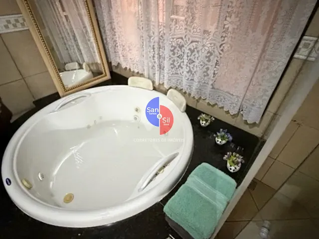 Casa 6 quartos e 5 banheiros, à venda, no bairro Corujas em Guapimirim