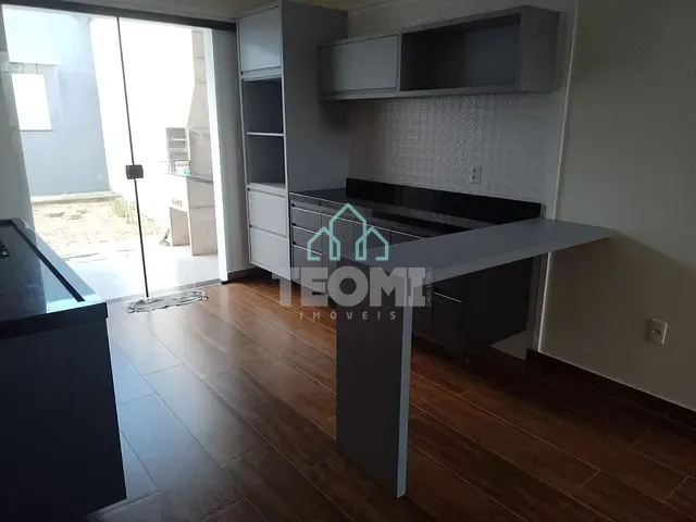 Casa com 201m² 3 quartos e 3 banheiros, à venda, no bairro Jardim Morumby em Taubaté