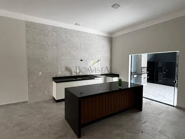 Casa com 314m² 3 quartos e 3 banheiros, à venda, no bairro Jardim Ypê em Piracaia