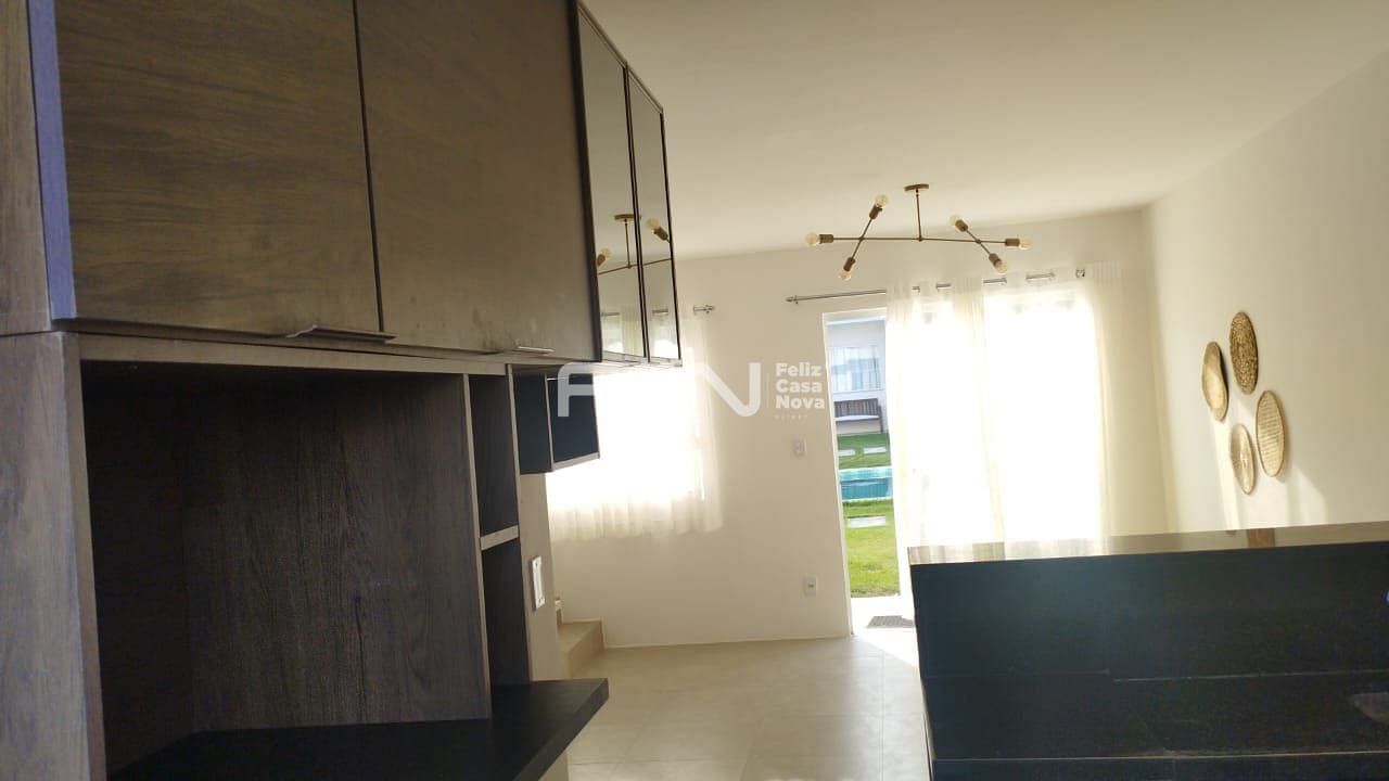 Casa à venda com 3 quartos, 104m² - Foto 7