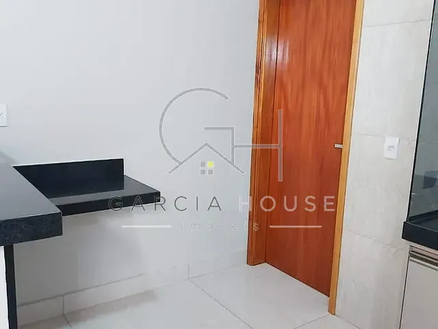 Casa com 130m² 2 quartos e 2 banheiros, à venda, no bairro Campos Elíseos em Ribeirão Preto