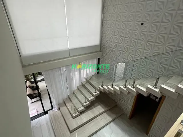 Casa com 560m² 3 quartos e 5 banheiros, à venda, no bairro Condomínio Residencial Jaguary em São José dos Campos