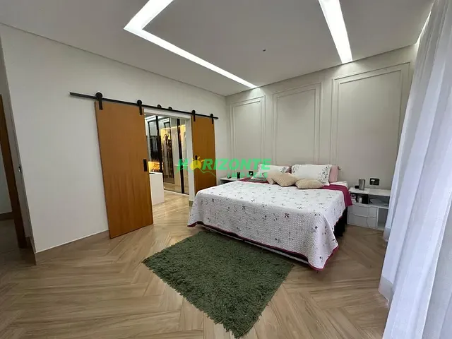 Casa com 560m² 3 quartos e 5 banheiros, à venda, no bairro Condomínio Residencial Jaguary em São José dos Campos