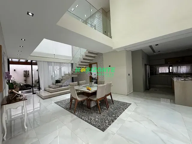 Casa com 560m² 3 quartos e 5 banheiros, à venda, no bairro Condomínio Residencial Jaguary em São José dos Campos