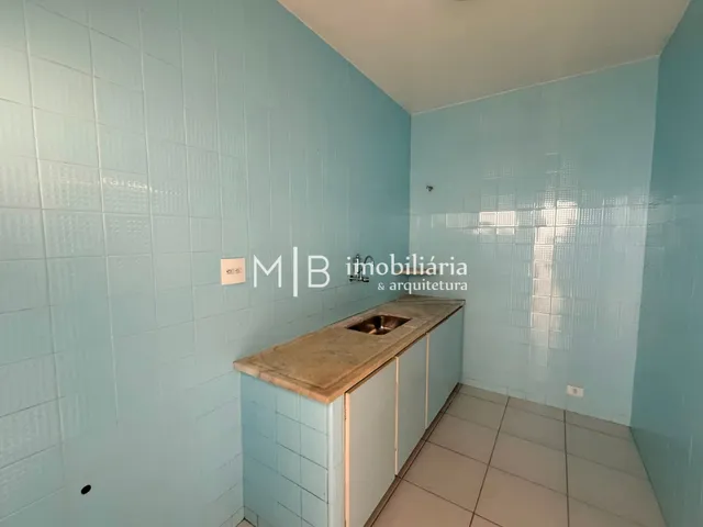 Casa 4 quartos e 3 banheiros, para alugar, no bairro Haidee em Cataguases