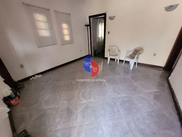 Casa 3 quartos e 2 banheiros, à venda, no bairro Praia do Imperador (Praia de Mauá) em Magé