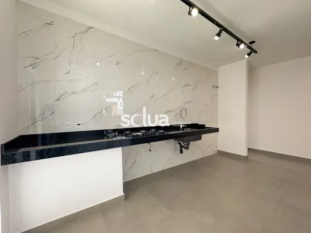 Casa com 250m² 3 quartos e 1 banheiro, à venda, no bairro Parque Olívio Franceschini em Hortolândia
