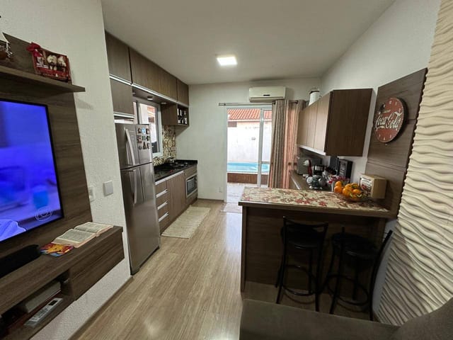 Casa com 58m² 2 quartos e 1 banheiro, à venda, no bairro Areal em Pelotas