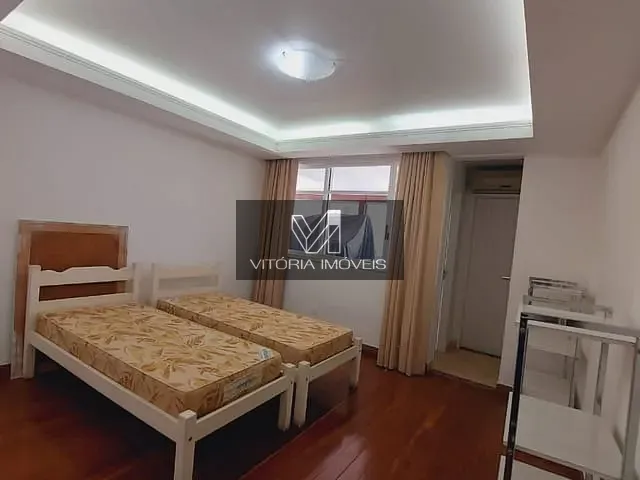 Casa com 575m², para alugar, no bairro Praia do Canto em Vitória