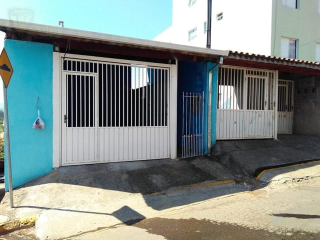 Casa 2 quartos e 2 banheiros, à venda, no bairro Portal De Extrema em Extrema