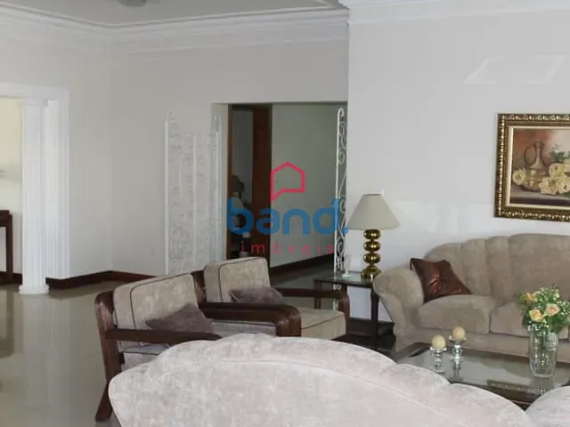 Casa com 1000m² 4 quartos e 2 banheiros, à venda, no bairro Centro em Porto Feliz