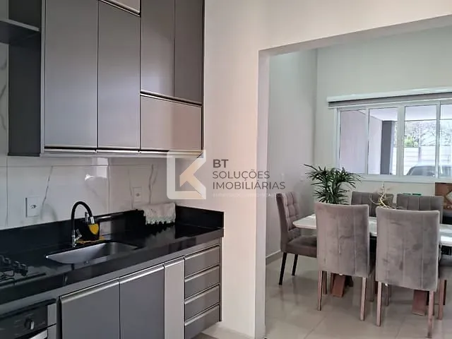 Casa com 150m² 3 quartos e 2 banheiros, à venda, no bairro Jardins do Império em Indaiatuba