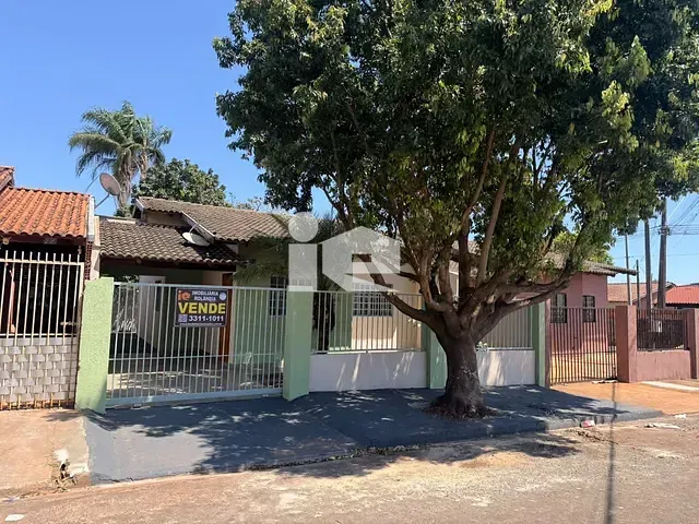 Casa com 70m² 3 quartos e 1 banheiro, à venda, no bairro JARDIM DO LAGO em Rolândia