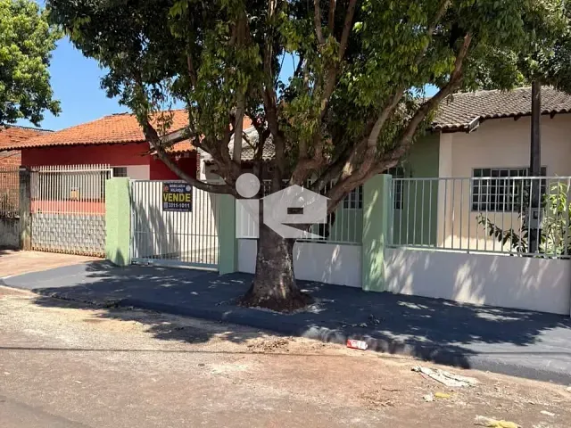Casa com 70m² 3 quartos e 1 banheiro, à venda, no bairro JARDIM DO LAGO em Rolândia