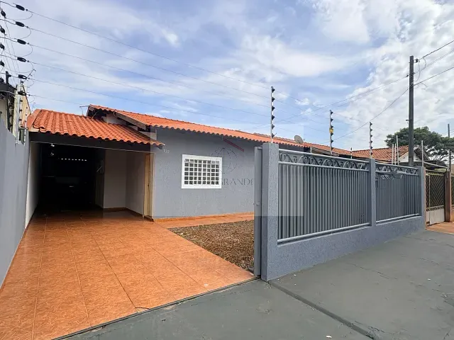 Casa com 168m² 3 quartos e 1 banheiro, para alugar, no bairro Jardim Jose Erdei em Rolândia