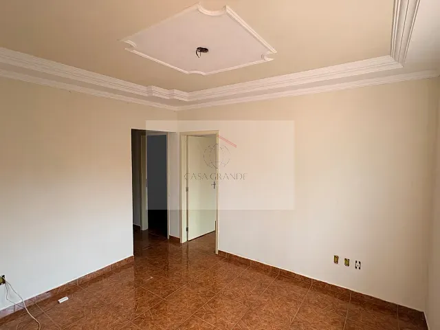 Casa com 168m² 3 quartos e 1 banheiro, para alugar, no bairro Jardim Jose Erdei em Rolândia