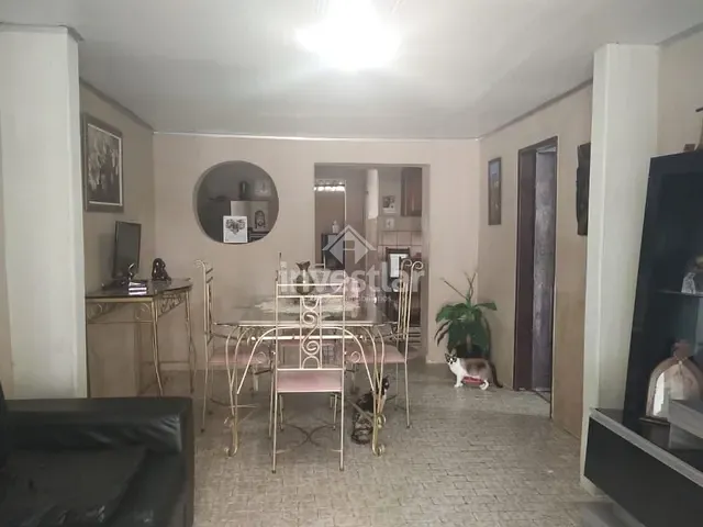 Casa com 240m² 3 quartos e 2 banheiros, à venda, no bairro Prata em Campina Grande