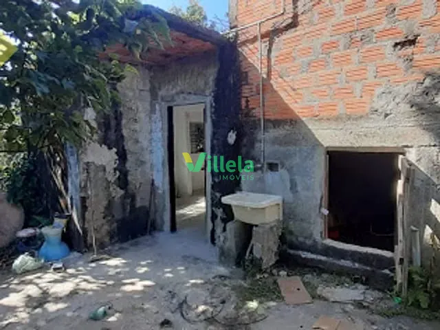 Casa com 88m², à venda, no bairro Jardim Ipê em Itaquaquecetuba