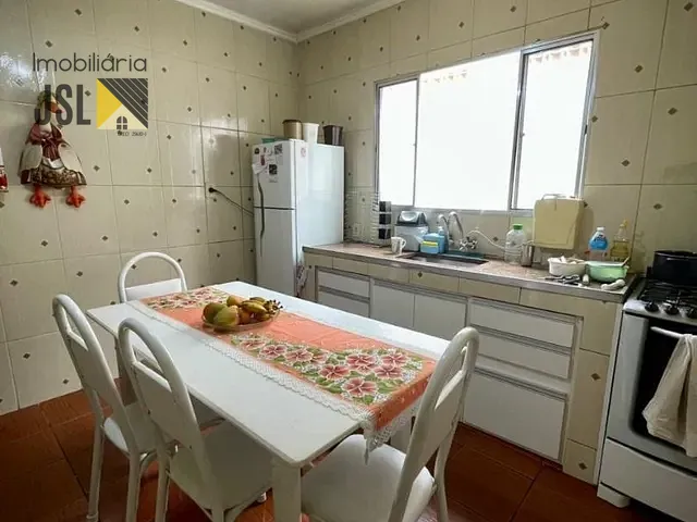 Casa com 160m² 2 quartos e 2 banheiros, à venda, no bairro Vila Santos em Caçapava