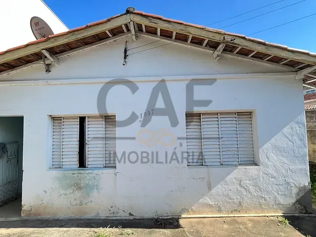 Casa com 600m² 3 quartos e 2 banheiros, à venda, no bairro Centro em Jaguariúna