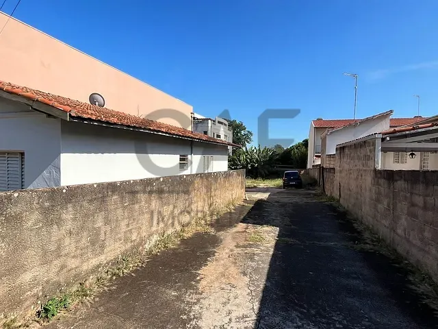 Casa com 600m² 3 quartos e 2 banheiros, à venda, no bairro Centro em Jaguariúna