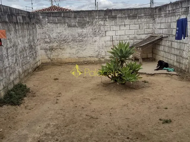 Casa 3 quartos e 1 banheiro, à venda, no bairro Loteamento Residencial e Comercial Vila São Paulo em Pindamonhangaba