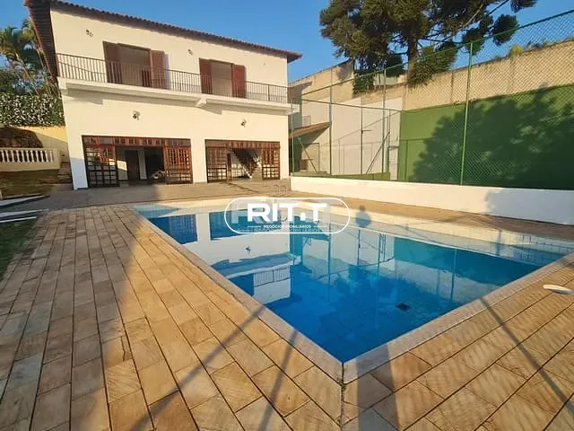 Casa com 1250m² 4 quartos e 8 banheiros, à venda, no bairro Bosque em Vinhedo
