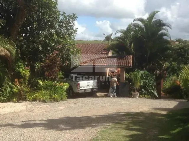 Casa com 25000m² 4 quartos e 1 banheiro, à venda, no bairro Zona Rural em Chã Grande