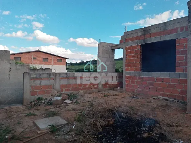Casa com 260m² 2 quartos e 2 banheiros, à venda, no bairro Residencial Estoril em Taubaté
