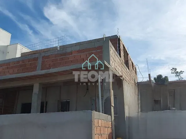 Casa com 260m² 2 quartos e 2 banheiros, à venda, no bairro Residencial Estoril em Taubaté