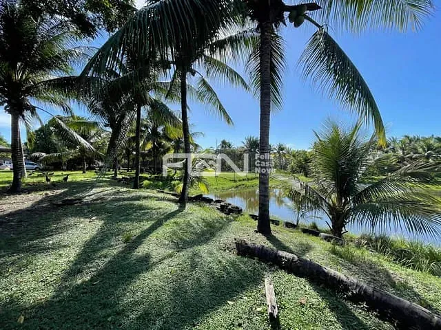 Casa com 22000m² 2 quartos e 2 banheiros, à venda, no bairro Parafuso em Camaçari