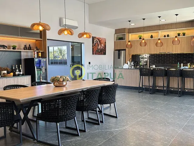 Casa com 521m² 4 quartos e 4 banheiros, à venda, no bairro Riviera do Poente em Alvorada do Sul