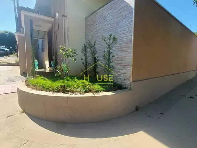 Casa com 144m² 2 quartos e 1 banheiro, à venda, no bairro Parque Santa Felícia em Votuporanga