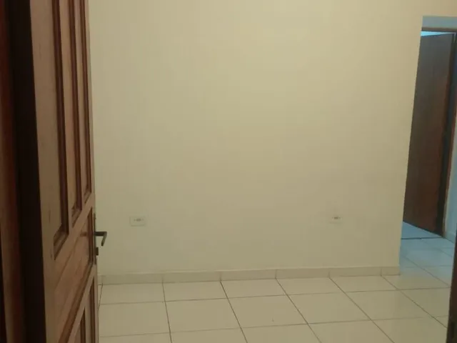 Casa com 25m² 1 quarto e 1 banheiro, para alugar, no bairro Jardim Santa Josefina em São Paulo