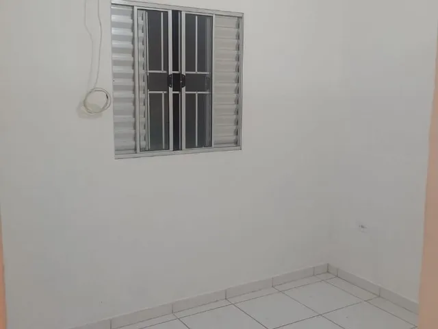 Casa com 25m² 1 quarto e 1 banheiro, para alugar, no bairro Jardim Santa Josefina em São Paulo