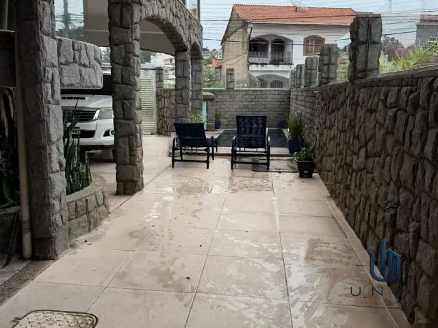 Casa 3 quartos e 6 banheiros, à venda, no bairro Água Limpa em Volta Redonda