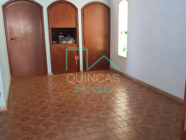 Casa com 450m² 3 quartos e 3 banheiros, para alugar, no bairro Anhangabaú em Jundiaí