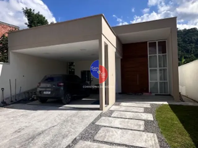 Casa com 500m² 3 quartos e 3 banheiros, à venda, no bairro Parada Modelo em Guapimirim