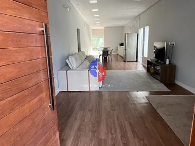 Casa com 500m² 3 quartos e 3 banheiros, à venda, no bairro Parada Modelo em Guapimirim