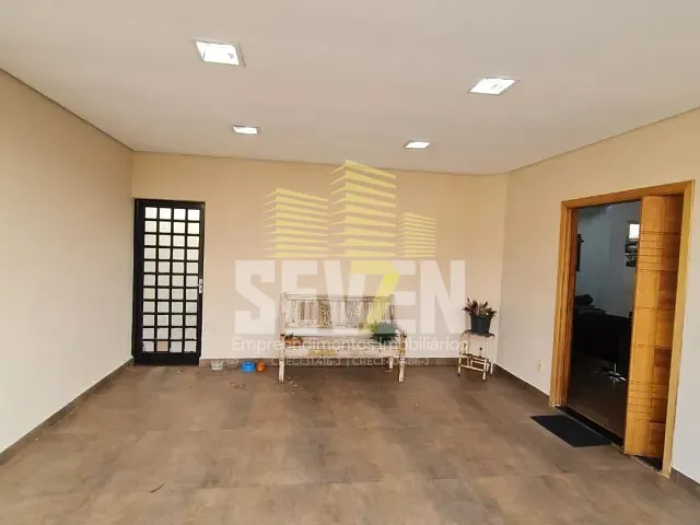 Casa com 250m² 2 quartos e 2 banheiros, à venda, no bairro Residencial Jardins do Sul em Bauru