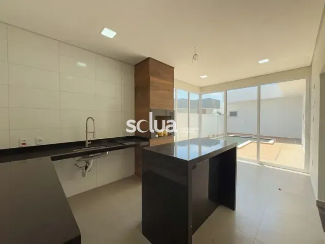 Casa com 250m² 3 quartos e 2 banheiros, à venda, no bairro Parque Ortolândia em Hortolândia
