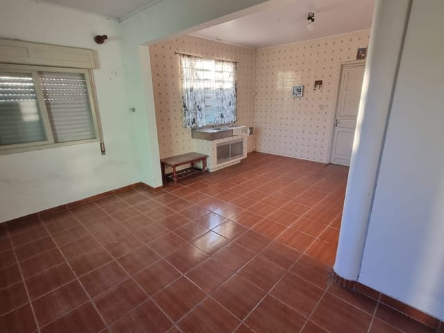 Casa com 330m² 2 quartos e 2 banheiros, à venda, no bairro Fragata em Pelotas