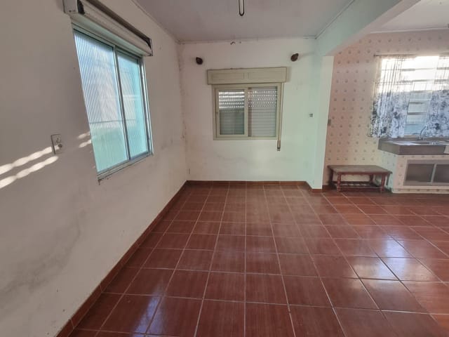 Casa com 330m² 2 quartos e 2 banheiros, à venda, no bairro Fragata em Pelotas