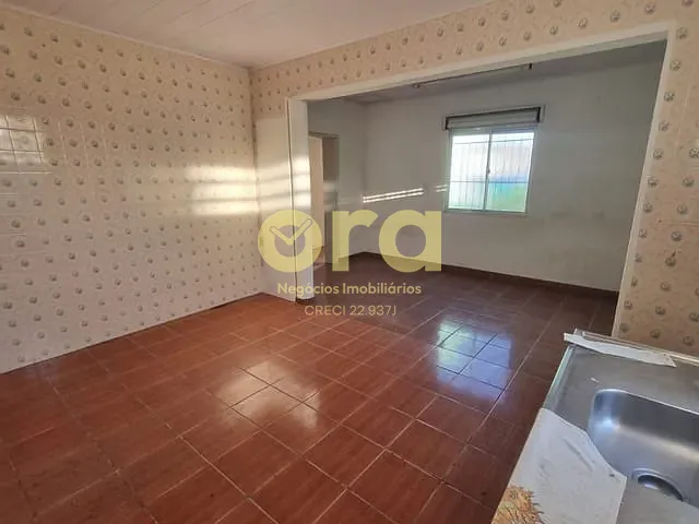 Casa com 330m² 2 quartos e 2 banheiros, à venda, no bairro Fragata em Pelotas